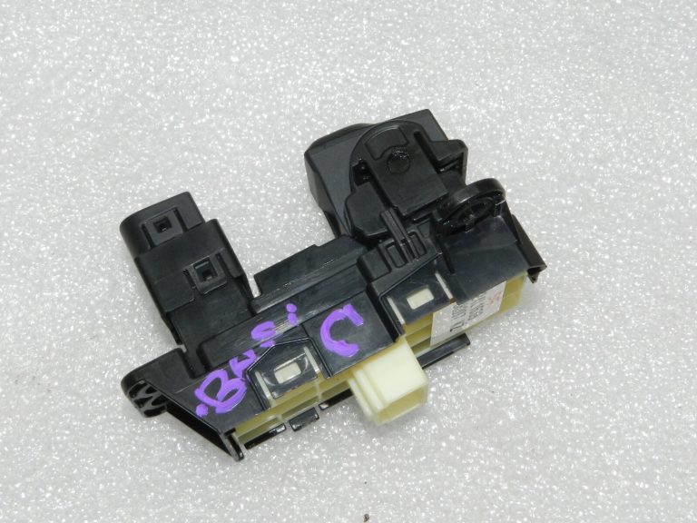 OEM Toyota Yaris IV (XP210) stāvbremžu slēdzis 84390K0010, 84390-K0010