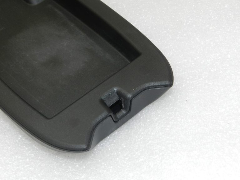 Toyota Yaris IV (XP210) Centrālais roku balsts melns 58905K0020C1, 58905-K0020-C1