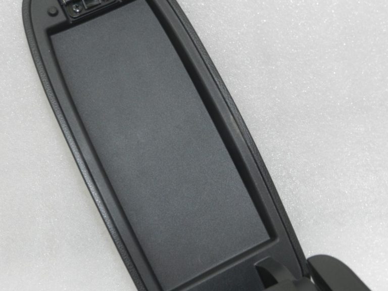 Toyota Yaris IV (XP210) Centrālais roku balsts melns 58905K0020C1, 58905-K0020-C1