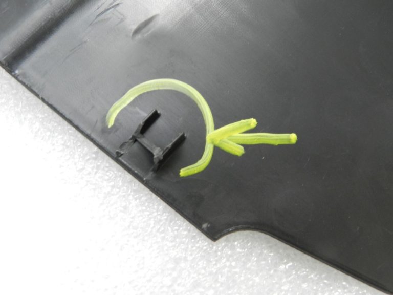 Toyota Yaris IV (XP210) Centrālais roku balsta pārsegs melns 58911K0020C0