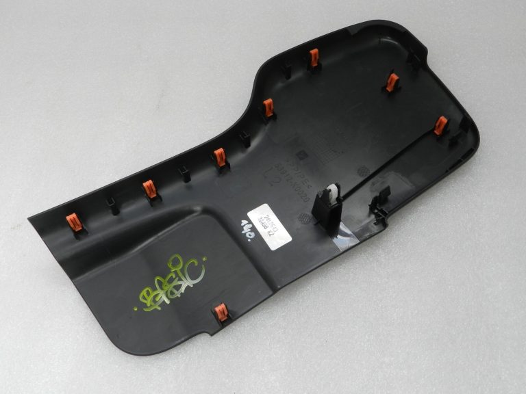 Toyota Yaris IV (XP210) Centrālais roku balsts kreisais, melns 58912K0020C0