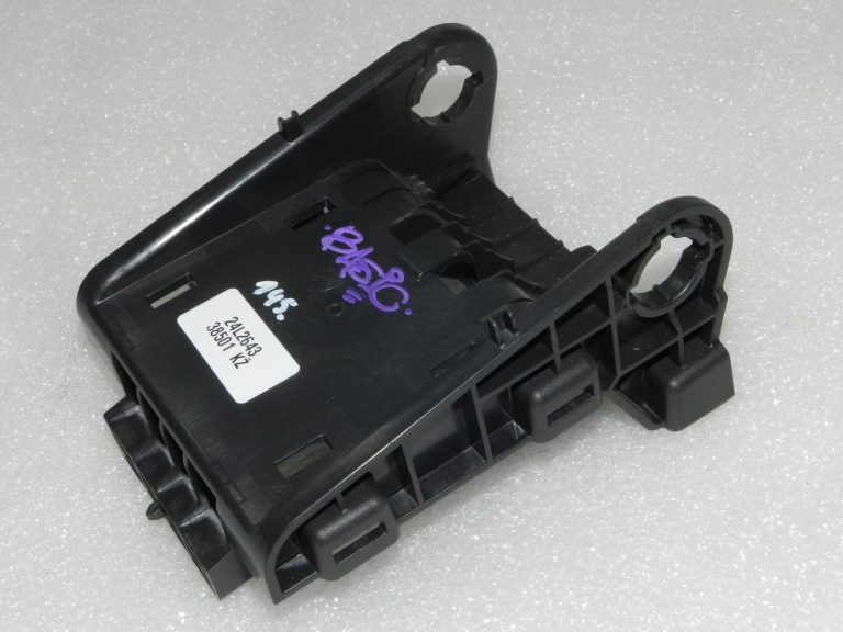 Toyota Yaris IV (XP210) Centrālais roku balsts melns 58961K0020, 58961-K0020