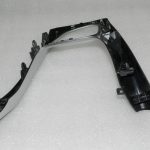 Toyota Yaris IV (XP210) Viduskonsoles pārnesumu sviras pārsegs sudraba krāsā 58810K0111C2