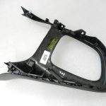 Toyota Yaris IV (XP210) Viduskonsoles pārnesumu sviras pārsegs sudraba krāsā 58810K0111C2