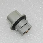 OEM Toyota Yaris IV (XP210) aizmugurējā apgaismojuma WY21W luktura turētājs 9007560028