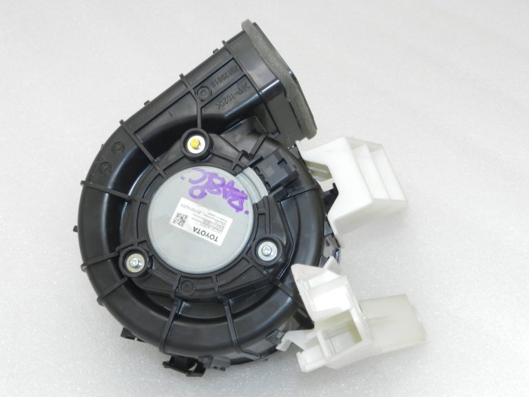 OEM Toyota Yaris IV (XP210) 1.5 HEV akumulatora ventilatora radiators G9230K0021 G9230-K0021
