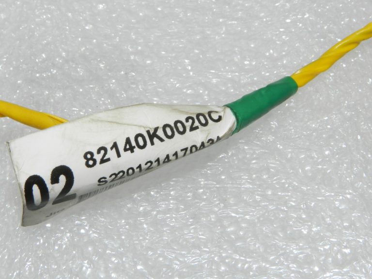 Toyota Yaris IV XP210 paneļa drošības moduļa kabelis 82140K0020