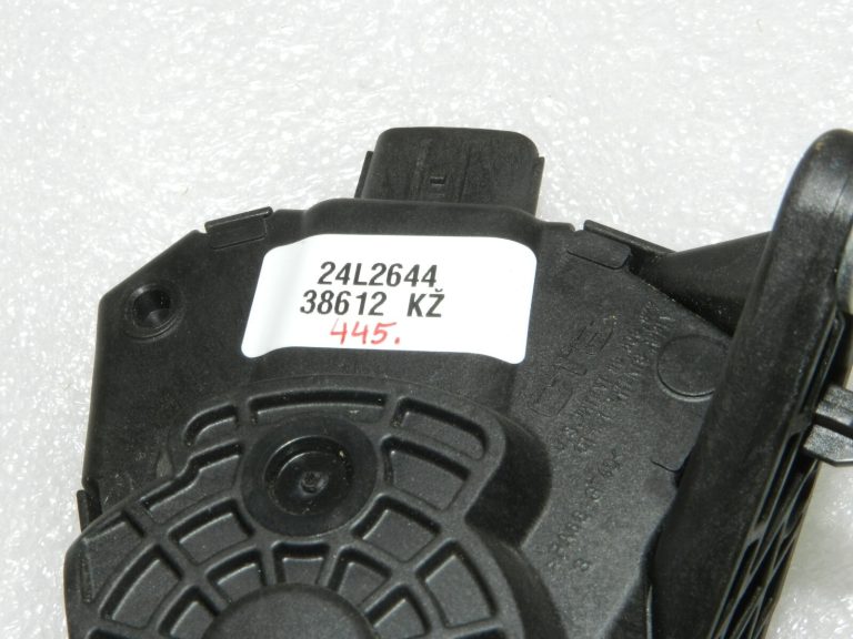 Toyota Yaris IV (XP210) 1.5 HEV akseleratora pedālis 78110K0030, 78110-K0030