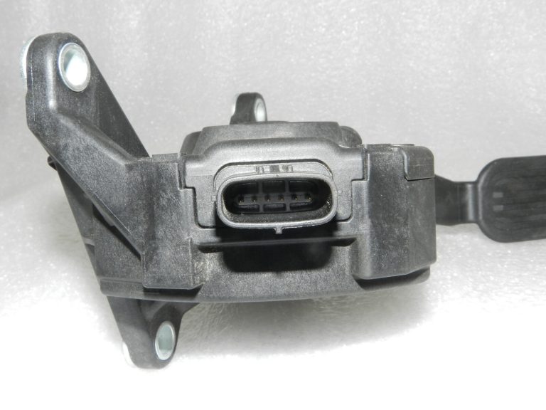 Toyota Yaris IV (XP210) 1.5 HEV akseleratora pedālis 78110K0030, 78110-K0030