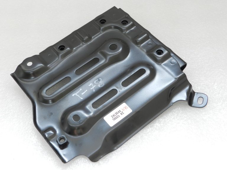 OEM Toyota Yaris IV (XP210) 1.5 HEV akumulatora turētājs 74403K0010, 74403-K0010