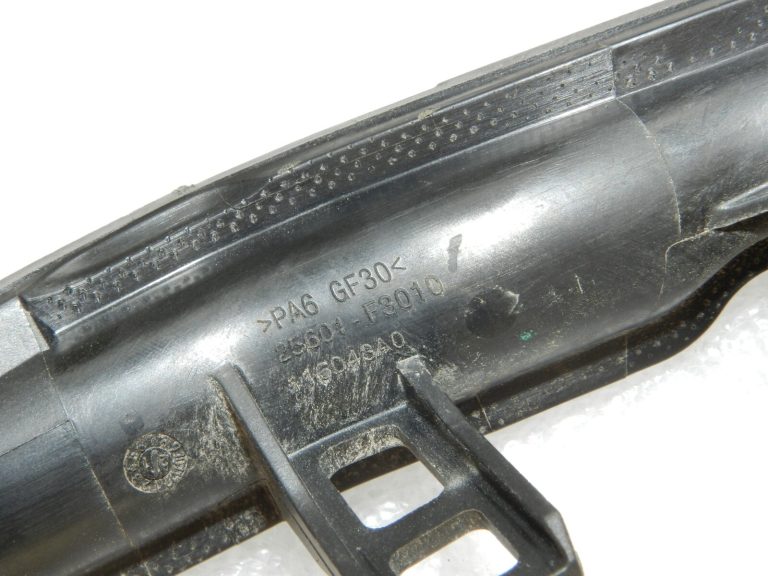 OEM Toyota Yaris IV (XP210) 1.5 HEV 68 kW M15AFXE Ieplūdes kolektora caurule 2560115050