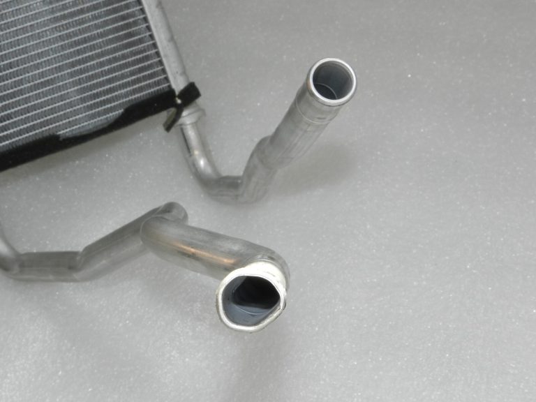 OEM Toyota Yaris IV (XP210) 1.5 HEV siltummainis 87107K0020, 87107-K0020