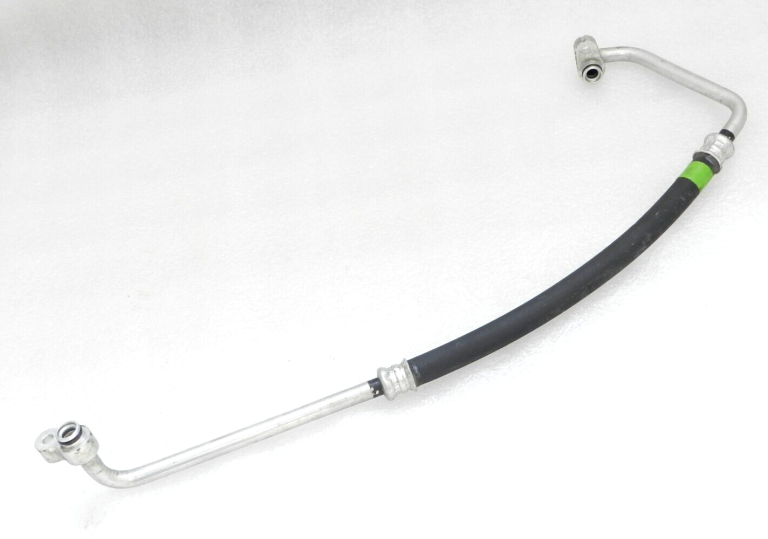 OEM Toyota Yaris IV (XP210) 1.5 HEV gaisa kondicioniera šļūtene 88711K0030