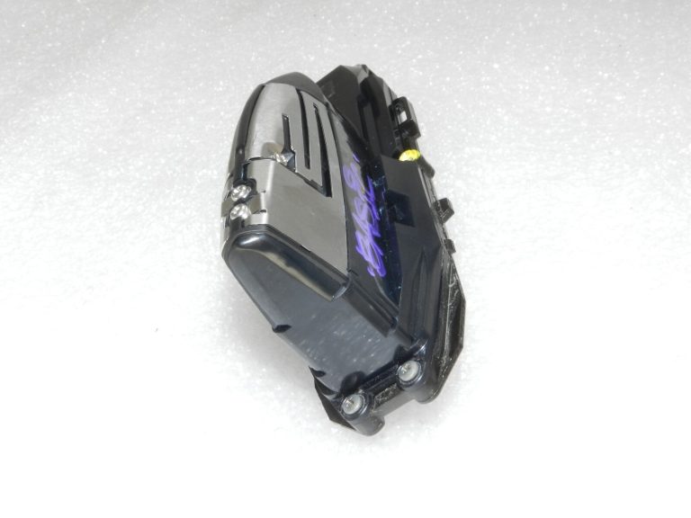 Oriģinālā Toyota Yaris IV (XP210) jumta antena 867600D010, 86760-0D010