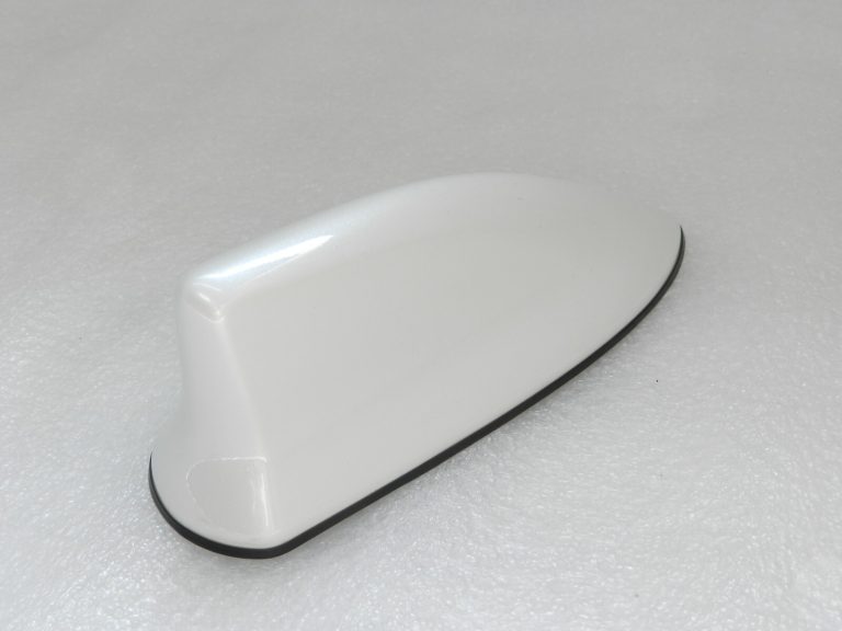 Toyota Yaris IV (XP210) Jumta antenas pārsegs 089 Wind Chill Pearl 86077K0010A3