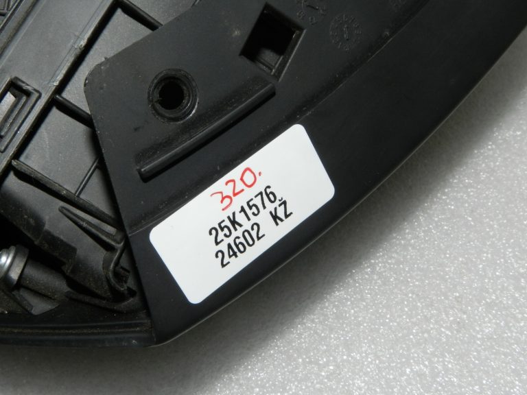Oriģinālā Hyundai i40 gaisa ventilācijas atveres labā puse 97490-3Z000RY 974903Z000RY 974903Z000RY
