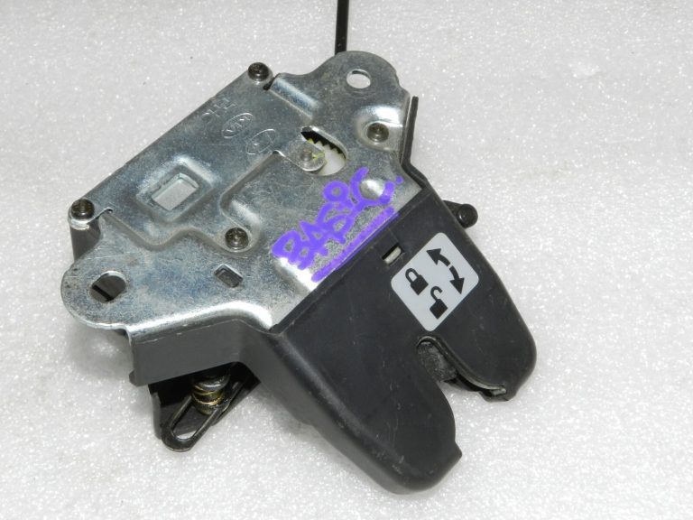 Oriģinālā Hyundai Sonata NF aizmugurējo durvju slēdzene 81230-3K001 812303K001 81230 3K001