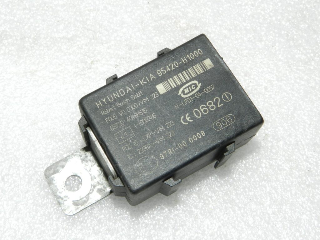 Hyundai Sonata NF Terracan Kia Carnival III Immobilizer control unit 95420-H100
