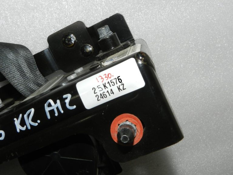 Hyundai i40 Aizmugurējā kreisā drošības josta 89810-3Z000RY, 898103Z000RY
