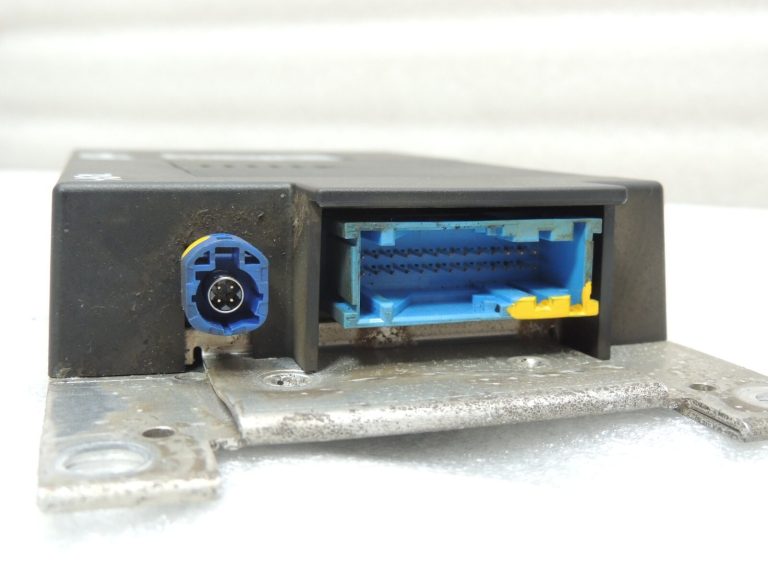 BMW F20 F20 F30 F10 F06 F06 F01 F-sērijas telemātikas vadības bloks TCB ECE GPS telemātika