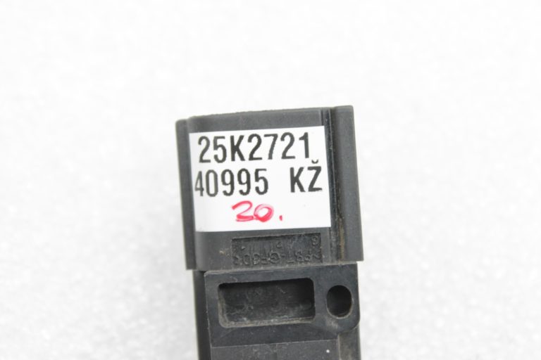 Oriģinālais Hyundai i30 GD bremžu pastiprinātāja sensors 0261230205, 59110A-6550