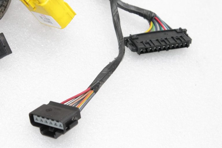 Lancia Thema II priekšējo labo sēdekļu atzveltnes vadu instalācija K68159088AA, K68159088AB