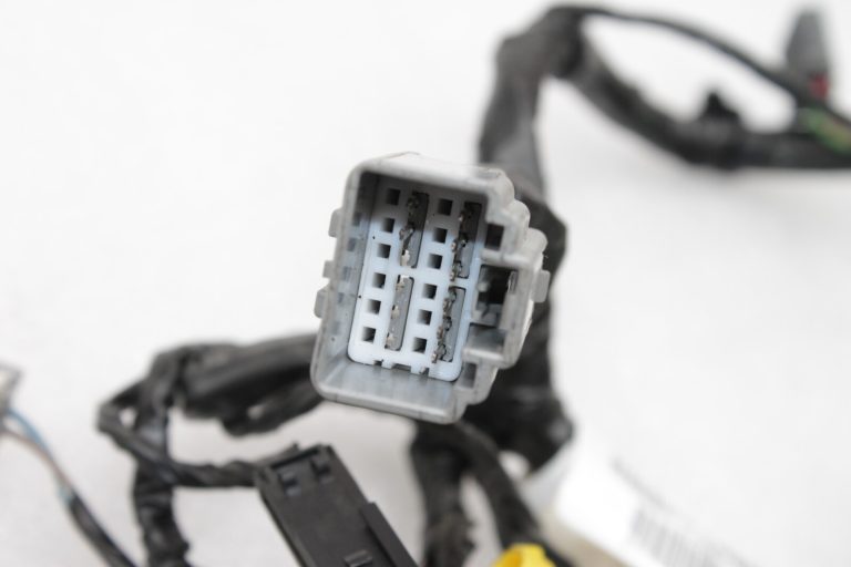 Lancia Thema II priekšējo labo sēdekļu atzveltnes vadu instalācija K68159088AA, K68159088AB