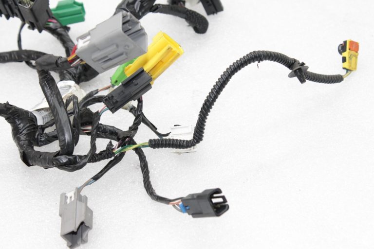 Lancia Thema II priekšējo labo sēdekļu atzveltnes vadu instalācija K68159088AA, K68159088AB