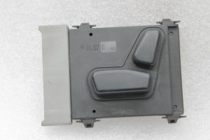 Lancia Thema II Priekšējais kreisais sēdekļa regulēšanas slēdzis K56049431AE, 56049431AE