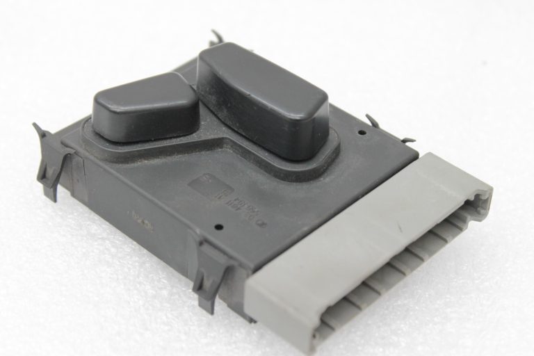 Lancia Thema II Priekšējais kreisais sēdekļa regulēšanas slēdzis K56049431AE, 56049431AE