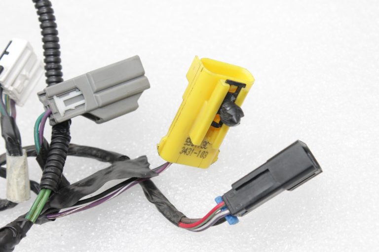 Lancia Thema II priekšējo kreiso sēdekļu atzveltnes elektroinstalācijas siksna K68159087AA, 68159087AA