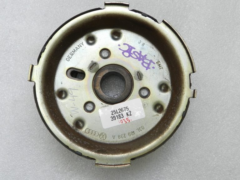 VW Audi Audi Seat Skoda 1.6 2.0 TDI Sadales siksnas skriemelis Sadales vārpstas zobrats 03L109111