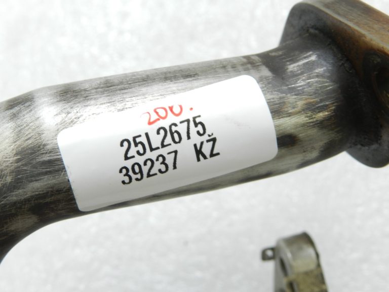 Oriģinālais VW Golf Mk6 Audi Seat Skoda 1.6, 2.0 TDI EGR caurule 03P131521B