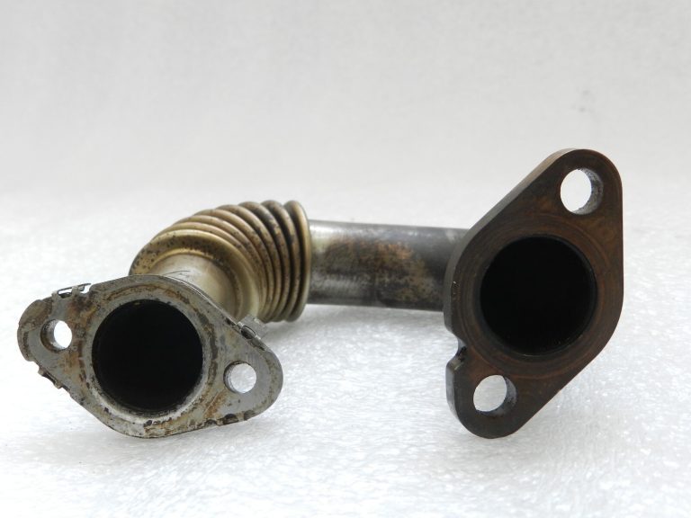 Oriģinālais VW Golf Mk6 Audi Seat Skoda 1.6, 2.0 TDI EGR caurule 03P131521B