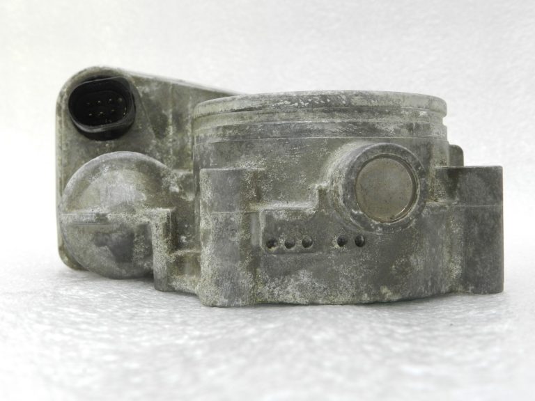 BMW E87 E90 E60 E63 E63 E64 E65 E85 N52 3.0i 2.5i droseļvārsts 13547516946, 7516946