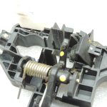 Kia Sportage IV QL Priekšējais kreisās puses durvju roktura rāmis 82655F1000