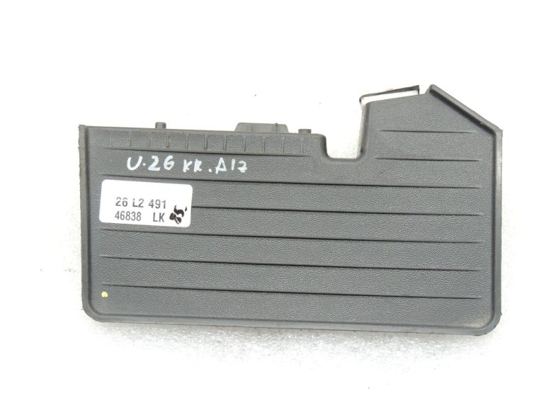 Kia Sportage IV QL sānu apmales aizmugurējais kreisais dubļu atloks 86863F1000