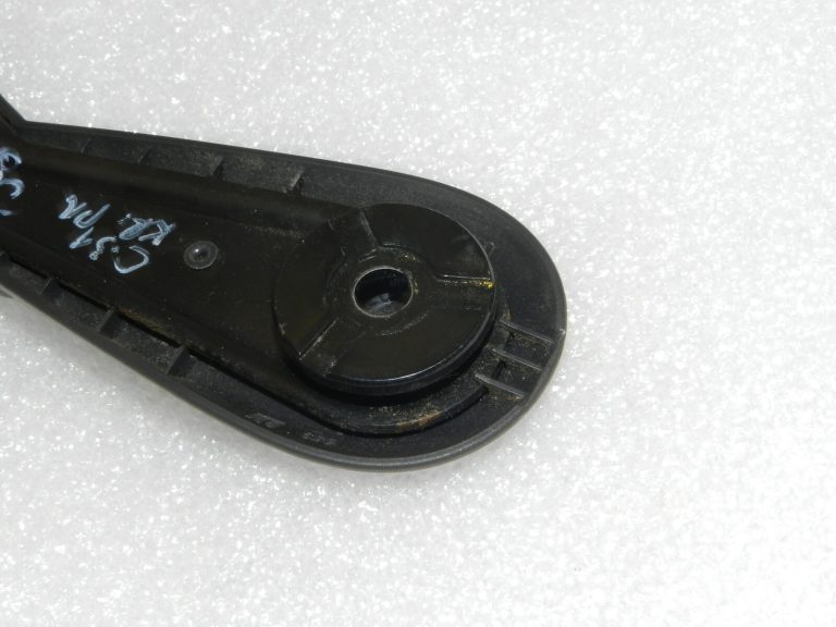 Opel Vectra C Rokturis augstuma regulēšanas sviras priekšējais kreisais sēdeklis 9226148, 24449590