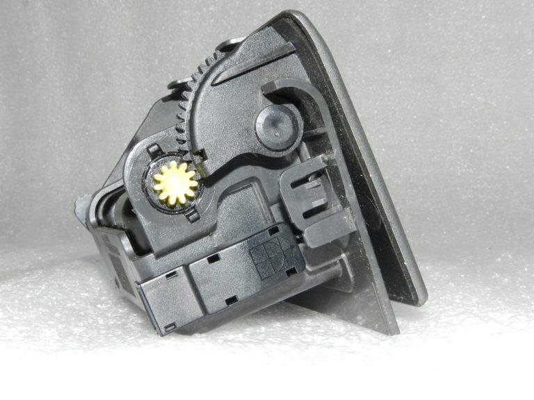 OEM Opel Vectra C pelnu trauks ar apgaismojumu antracīta krāsā 13138371, 9181518