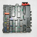 Opel Vectra C Aizmugurējā drošinātāju kārba 3170891 CZ, 93180092, 93186630, 6237161