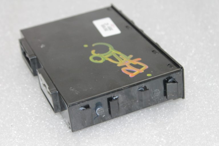 Suzuki SX4 II 1.6 DDiS 4×4 BCM vadības bloks 36770-61M40, 36780-61M00
