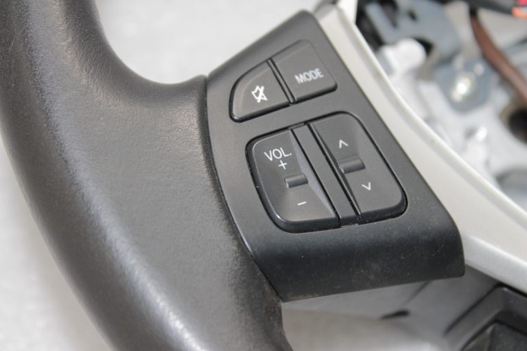 Suzuki SX4 II 1.6 DDiS ādas stūres rats 48110-61ME0-GJL, 48110-61ML0-GJL