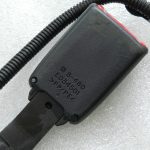 Toyota Avensis T27 Priekšējā kreisā drošības jostas sprādze 7323005100C0, 73230-05100-C0