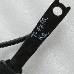 Toyota Avensis T27 Priekšējā kreisā drošības jostas sprādze 7323005100C0, 73230-05100-C0