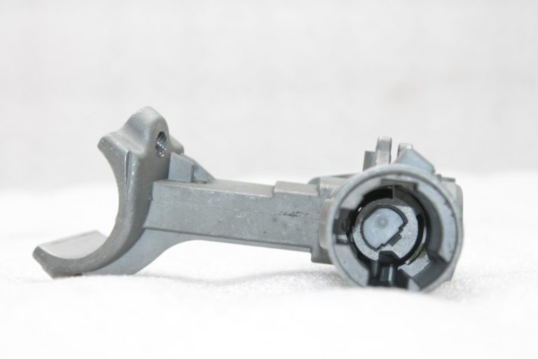 Oriģinālais Opel Antara aizdedzes slēdzenes korpuss 95201662, 4820615