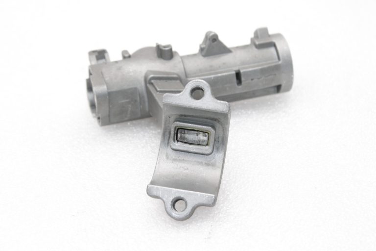 Oriģinālais Opel Antara aizdedzes slēdzenes korpuss 95201662, 4820615