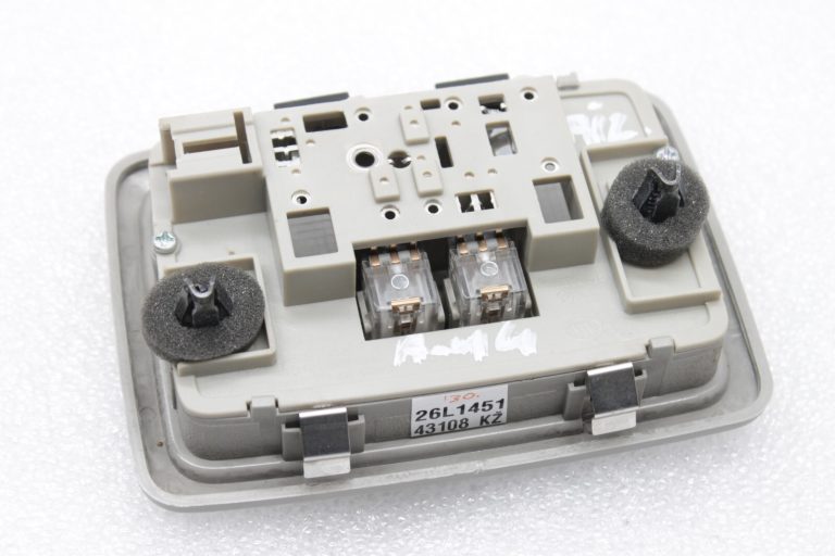 Oriģināls Opel Antara salona apgaismojums aizmugurējais/centriskais Titanium Grey 96673784