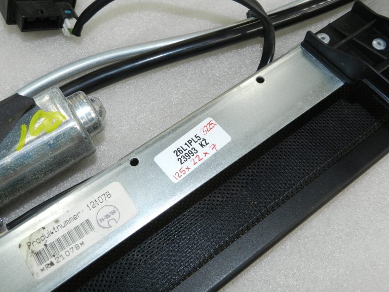 Lancia Thema II Aizmugurējā žalūzijas 68302685AA, 68302685AB