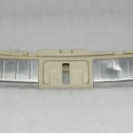 Oriģinālā komplektācijā Lexus RX III (AL10) sliekšņu aizsardzības līstes ziloņkaula krāsā 5838748070A0