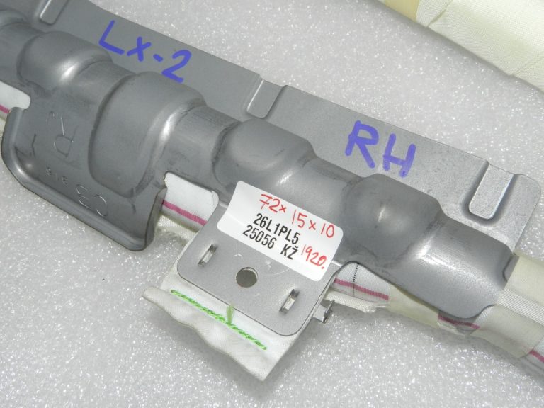 Lexus RX III (AL10) sānu aizkaru drošības modulis labajā pusē 6217048050